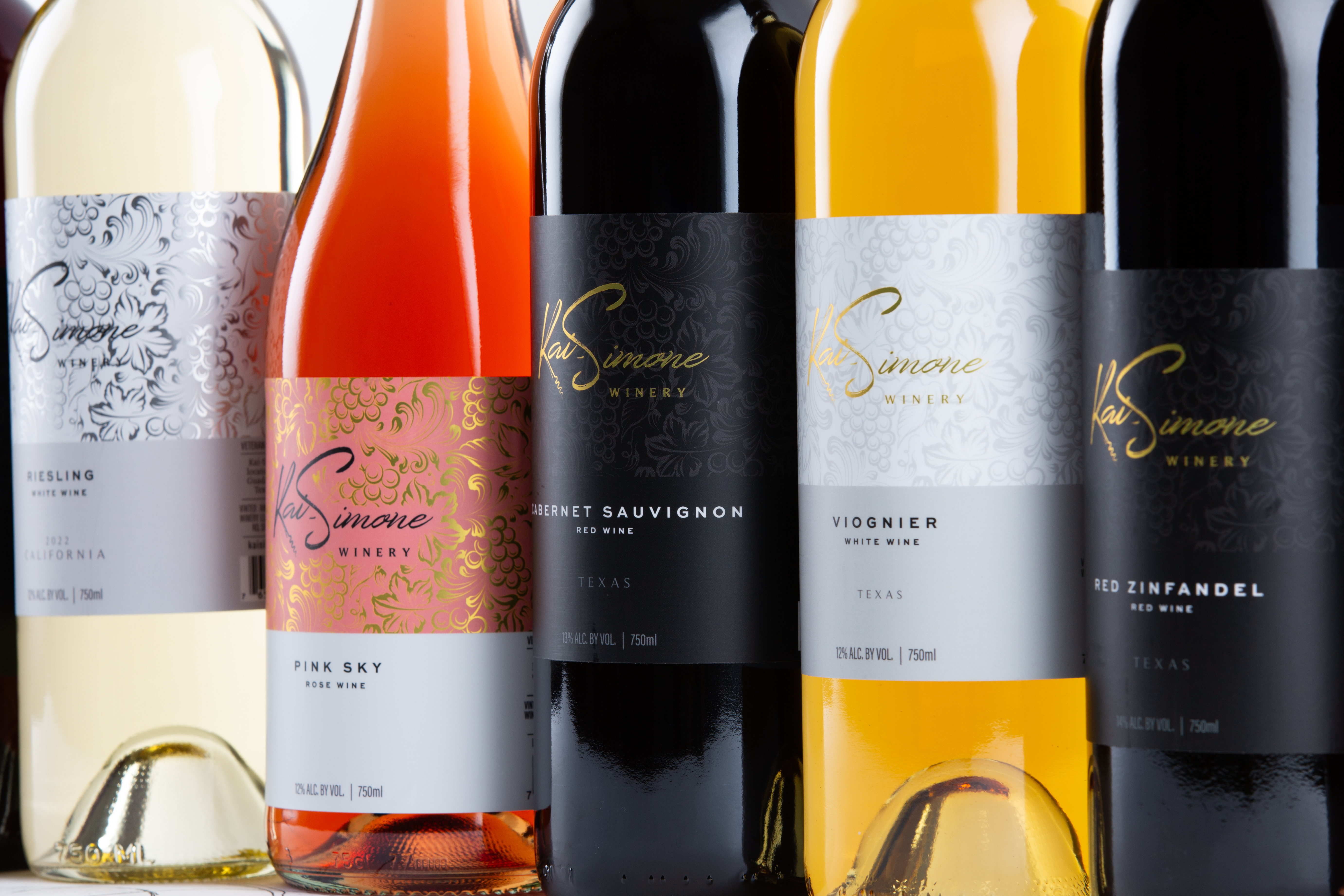 Kai-Simone wine bottles
